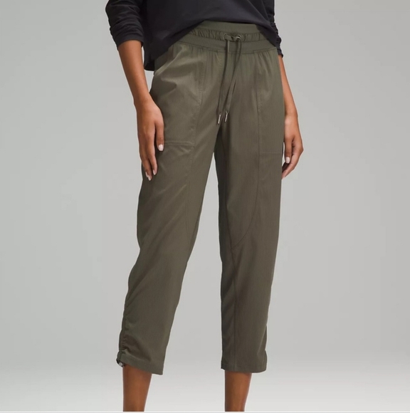 LULULEMON DANCE STUDIO CROP 25” DARK OLIVE SIZE 12 - Picture 1 of 8